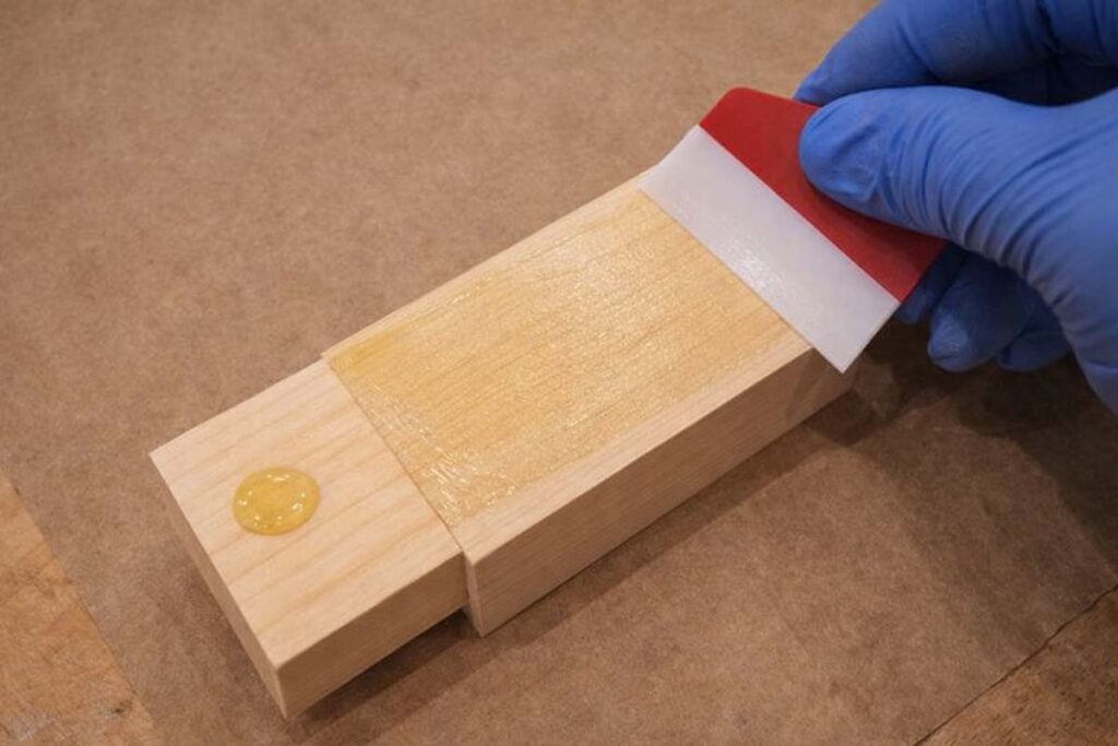 thin glue film on joint face